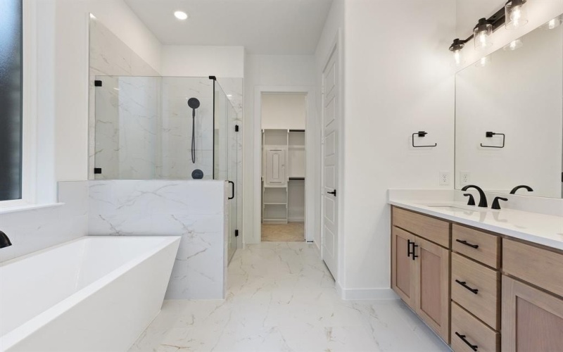 2138 Oak Haven Court, Garland, TX 75044, 4 Habitaciones Habitaciones , ,3 BañosBaños,Residential,En Venta,2138 Oak Haven Court,0,21054018