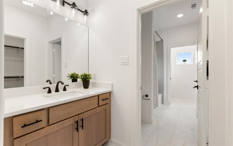 2138 Oak Haven Court, Garland, TX 75044, 4 Habitaciones Habitaciones , ,3 BañosBaños,Residential,En Venta,2138 Oak Haven Court,0,21054018