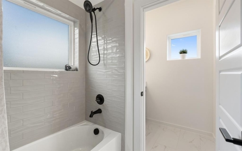 2138 Oak Haven Court, Garland, TX 75044, 4 Habitaciones Habitaciones , ,3 BañosBaños,Residential,En Venta,2138 Oak Haven Court,0,21054018