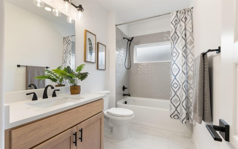 2138 Oak Haven Court, Garland, TX 75044, 4 Habitaciones Habitaciones , ,3 BañosBaños,Residential,En Venta,2138 Oak Haven Court,0,21054018