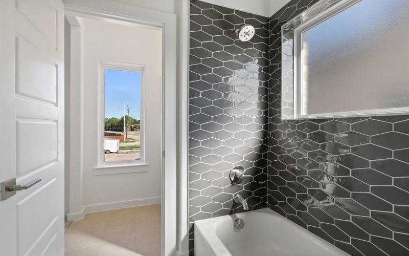 2142 Oak Haven Court, Garland, TX 75044, 4 Habitaciones Habitaciones , ,3 BañosBaños,Residential,En Venta,2142 Oak Haven Court,0,21054025