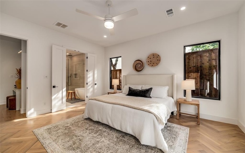 8815 San Leandro Drive, Dallas, TX 75218, 6 Habitaciones Habitaciones , ,6 BañosBaños,Residential,En Venta,8815 San Leandro Drive,0,21072904