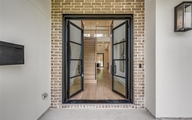 8815 San Leandro Drive, Dallas, TX 75218, 6 Habitaciones Habitaciones , ,6 BañosBaños,Residential,En Venta,8815 San Leandro Drive,0,21072904