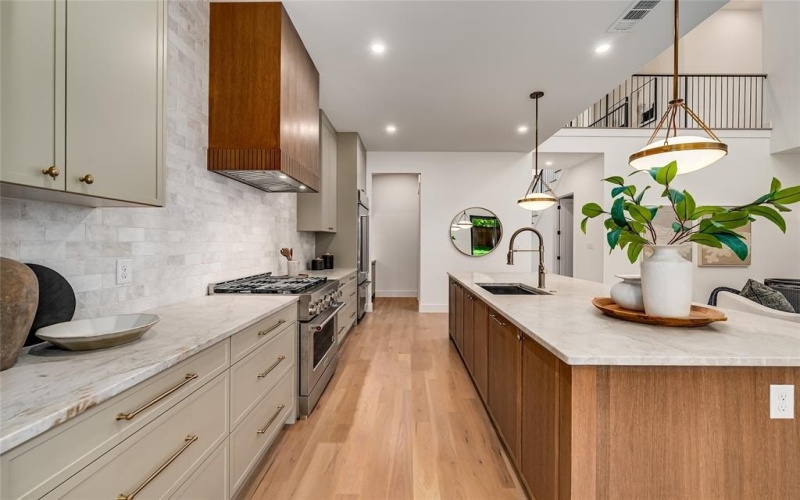 8815 San Leandro Drive, Dallas, TX 75218, 6 Habitaciones Habitaciones , ,6 BañosBaños,Residential,En Venta,8815 San Leandro Drive,0,21072904