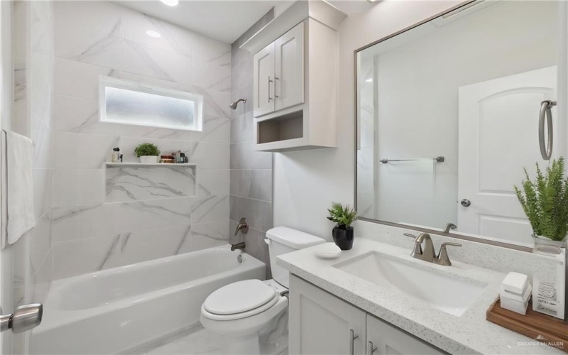 1116 E Boxwood Avenue, San Juan, TX 78589, 3 Bedrooms Bedrooms, ,2 BathroomsBathrooms,Residential,For Sale,1116 E Boxwood Avenue,470255