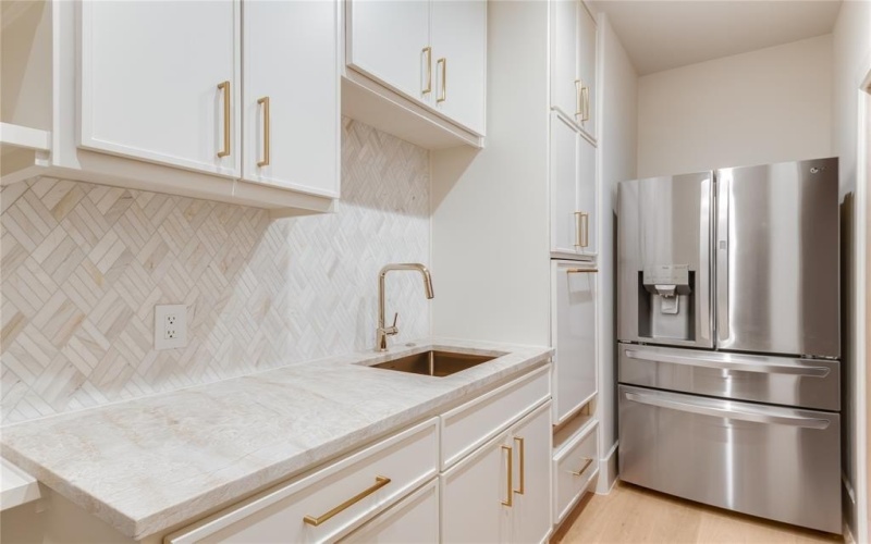 6814 Glendora, Dallas, TX 75230, 5 Habitaciones Habitaciones , ,7 BañosBaños,Residential,En Venta,6814 Glendora,0,21076477