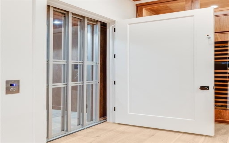 6814 Glendora, Dallas, TX 75230, 5 Habitaciones Habitaciones , ,7 BañosBaños,Residential,En Venta,6814 Glendora,0,21076477