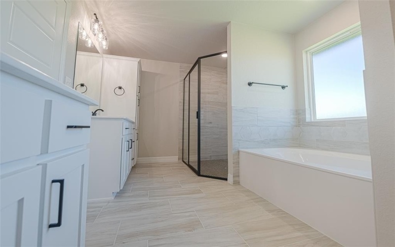 1321 Red Rock Road, Hewitt, TX 76643, 4 Habitaciones Habitaciones , ,3 BañosBaños,Residential,En Venta,1321 Red Rock Road,0,21082940