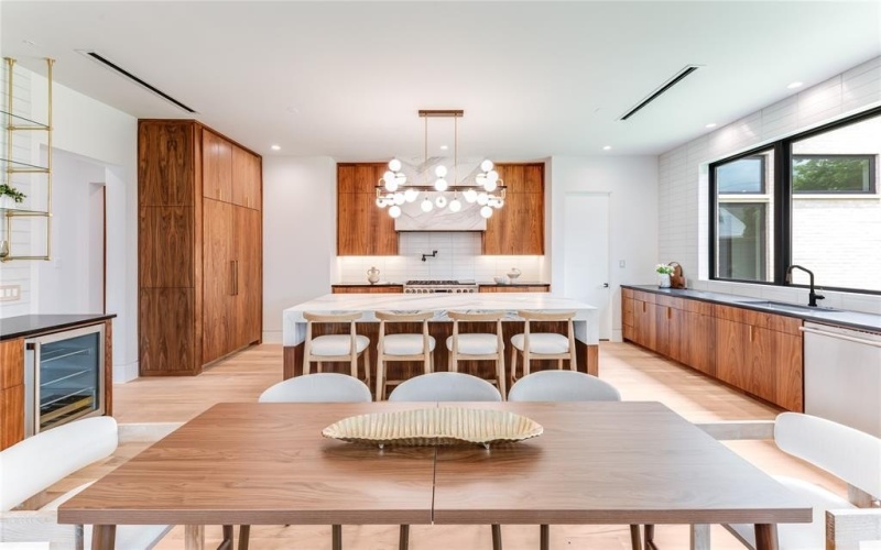 10142 Coppedge, Dallas, TX 75229, 5 Bedrooms Bedrooms, ,6 BathroomsBathrooms,Residential,For Sale,10142 Coppedge,0,21089709