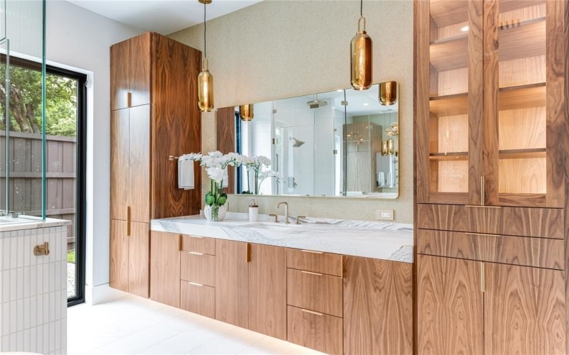 10142 Coppedge, Dallas, TX 75229, 5 Bedrooms Bedrooms, ,6 BathroomsBathrooms,Residential,For Sale,10142 Coppedge,0,21089709