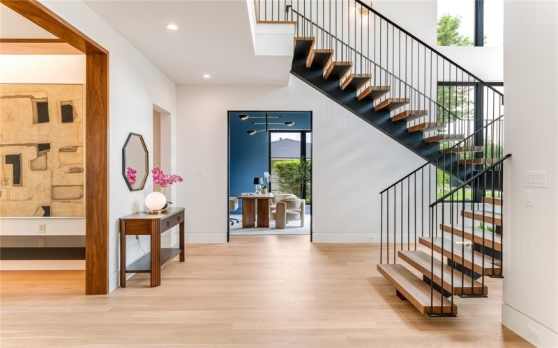 10142 Coppedge, Dallas, TX 75229, 5 Bedrooms Bedrooms, ,6 BathroomsBathrooms,Residential,For Sale,10142 Coppedge,0,21089709