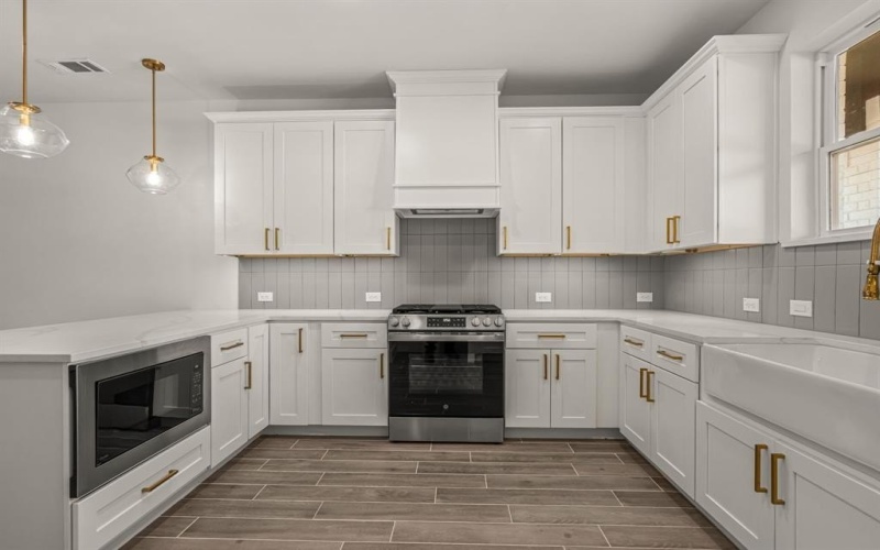 5849 Lyle Street, Westworth Village, TX 76114, 4 Bedrooms Bedrooms, ,2 BathroomsBathrooms,Residential,For Sale,5849 Lyle Street,0,21098054