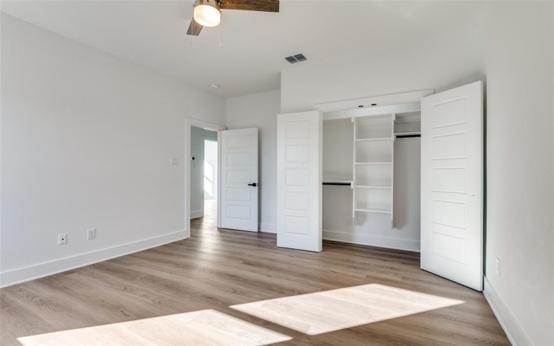 2827 Grafton Avenue, Dallas, TX 75211, 4 Habitaciones Habitaciones , ,3 BañosBaños,Residential,En Venta,2827 Grafton Avenue,0,21098476