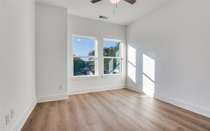 2827 Grafton Avenue, Dallas, TX 75211, 4 Habitaciones Habitaciones , ,3 BañosBaños,Residential,En Venta,2827 Grafton Avenue,0,21098476