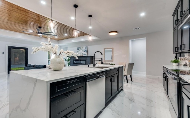 404 Luzon Street, Tool, TX 75143, 4 Bedrooms Bedrooms, ,3 BathroomsBathrooms,Residential,For Sale,404 Luzon Street,0,21099798