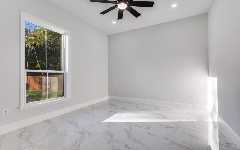 404 Luzon Street, Tool, TX 75143, 4 Bedrooms Bedrooms, ,3 BathroomsBathrooms,Residential,For Sale,404 Luzon Street,0,21099798