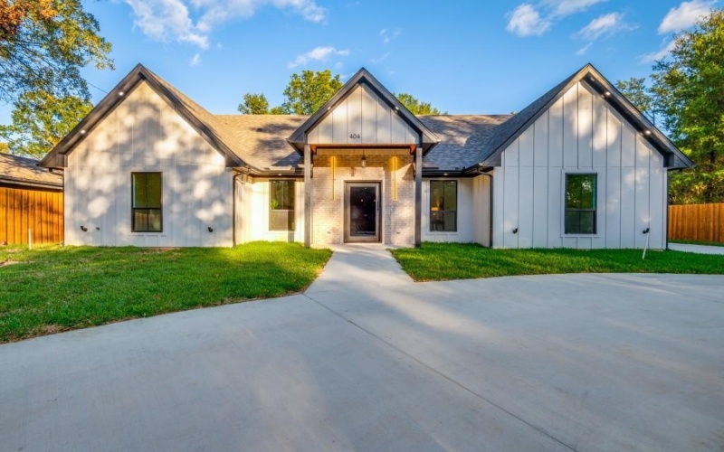 404 Luzon Street, Tool, TX 75143, 4 Bedrooms Bedrooms, ,3 BathroomsBathrooms,Residential,For Sale,404 Luzon Street,0,21099798