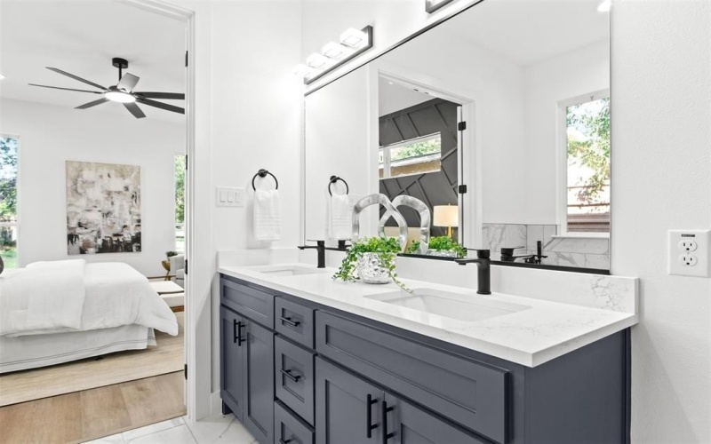 524 S Delaware Street, Irving, TX 75060, 4 Bedrooms Bedrooms, ,3 BathroomsBathrooms,Residential,For Sale,524 S Delaware Street,0,21100662