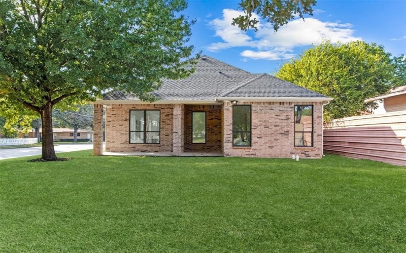 524 S Delaware Street, Irving, TX 75060, 4 Bedrooms Bedrooms, ,3 BathroomsBathrooms,Residential,For Sale,524 S Delaware Street,0,21100662