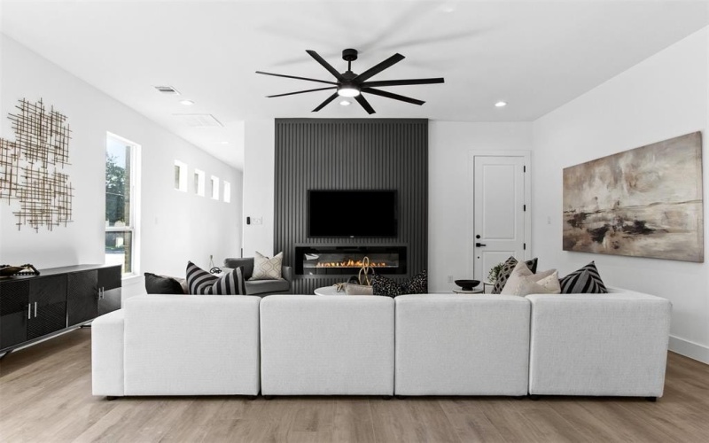 524 S Delaware Street, Irving, TX 75060, 4 Bedrooms Bedrooms, ,3 BathroomsBathrooms,Residential,For Sale,524 S Delaware Street,0,21100662