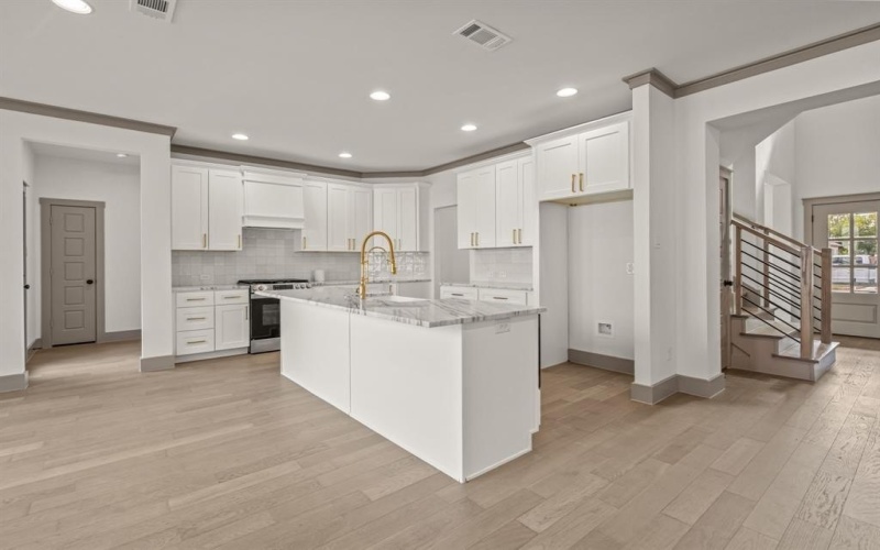 5720 Randolph Court, Westworth Village, TX 76114, 4 Bedrooms Bedrooms, ,2 BathroomsBathrooms,Residential,For Sale,5720 Randolph Court,0,21100666