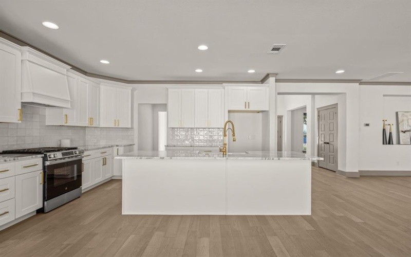 5720 Randolph Court, Westworth Village, TX 76114, 4 Bedrooms Bedrooms, ,2 BathroomsBathrooms,Residential,For Sale,5720 Randolph Court,0,21100666