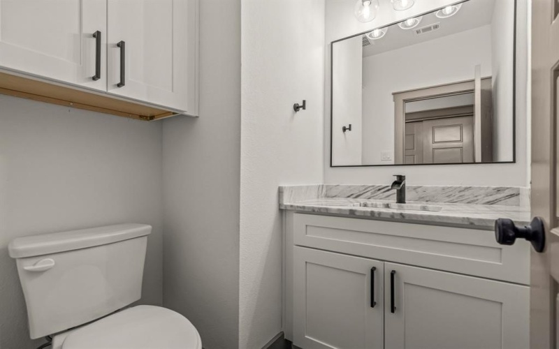 5720 Randolph Court, Westworth Village, TX 76114, 4 Bedrooms Bedrooms, ,2 BathroomsBathrooms,Residential,For Sale,5720 Randolph Court,0,21100666