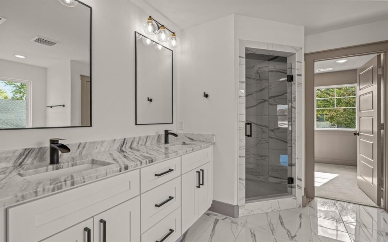 5720 Randolph Court, Westworth Village, TX 76114, 4 Bedrooms Bedrooms, ,2 BathroomsBathrooms,Residential,For Sale,5720 Randolph Court,0,21100666