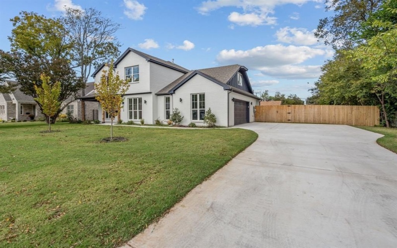 5720 Randolph Court, Westworth Village, TX 76114, 4 Bedrooms Bedrooms, ,2 BathroomsBathrooms,Residential,For Sale,5720 Randolph Court,0,21100666