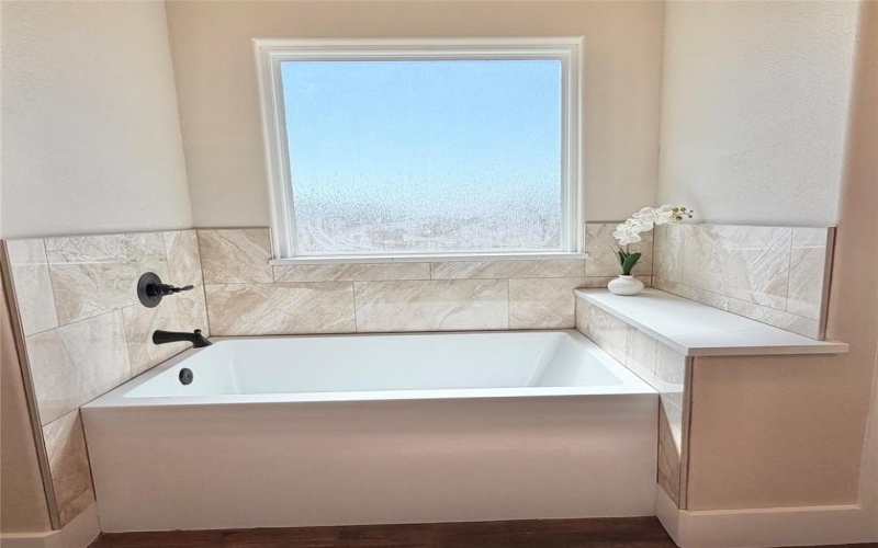 2000 Collin Street, Weatherford, TX 76085, 3 Bedrooms Bedrooms, ,2 BathroomsBathrooms,Residential,For Sale,2000 Collin Street,0,21100743