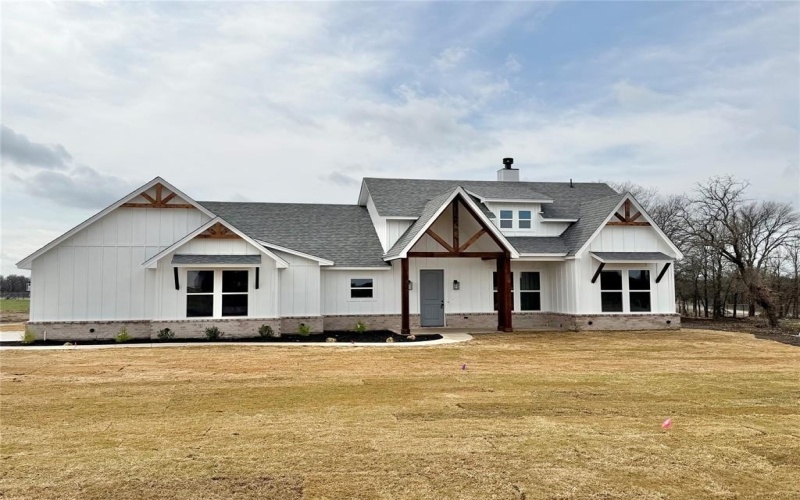 2000 Collin Street, Weatherford, TX 76085, 3 Bedrooms Bedrooms, ,2 BathroomsBathrooms,Residential,For Sale,2000 Collin Street,0,21100743