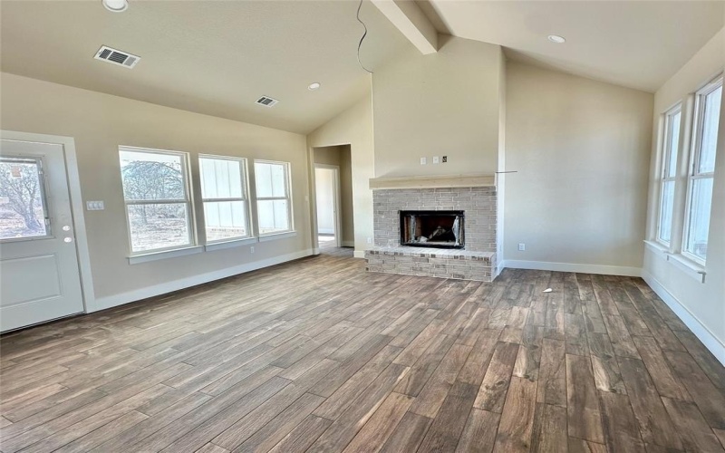 2000 Collin Street, Weatherford, TX 76085, 3 Bedrooms Bedrooms, ,2 BathroomsBathrooms,Residential,For Sale,2000 Collin Street,0,21100743