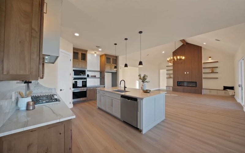 1023 Kingsley Court, Weatherford, TX 76087, 4 Bedrooms Bedrooms, ,3 BathroomsBathrooms,Residential,For Sale,1023 Kingsley Court,0,21100754