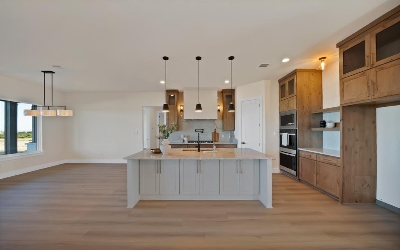 1023 Kingsley Court, Weatherford, TX 76087, 4 Bedrooms Bedrooms, ,3 BathroomsBathrooms,Residential,For Sale,1023 Kingsley Court,0,21100754