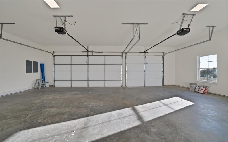 1023 Kingsley Court, Weatherford, TX 76087, 4 Bedrooms Bedrooms, ,3 BathroomsBathrooms,Residential,For Sale,1023 Kingsley Court,0,21100754