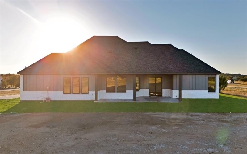 1023 Kingsley Court, Weatherford, TX 76087, 4 Bedrooms Bedrooms, ,3 BathroomsBathrooms,Residential,For Sale,1023 Kingsley Court,0,21100754