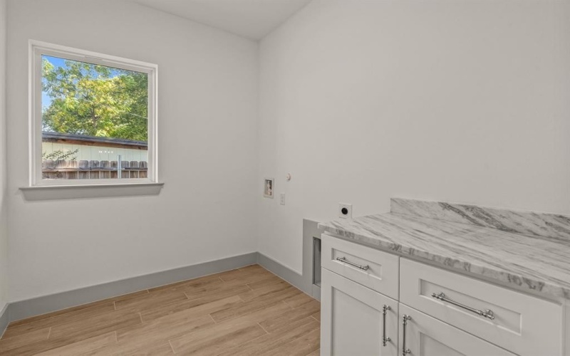 5817 Coleman Street, Westworth Village, TX 76114, 4 Bedrooms Bedrooms, ,2 BathroomsBathrooms,Residential,For Sale,5817 Coleman Street,0,21100868