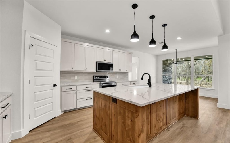 327 Rita Ridge Court, Millsap, TX 76066, 4 Bedrooms Bedrooms, ,2 BathroomsBathrooms,Residential,For Sale,327 Rita Ridge Court,0,21100897