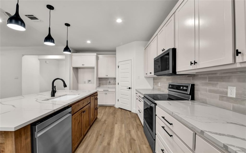 327 Rita Ridge Court, Millsap, TX 76066, 4 Bedrooms Bedrooms, ,2 BathroomsBathrooms,Residential,For Sale,327 Rita Ridge Court,0,21100897