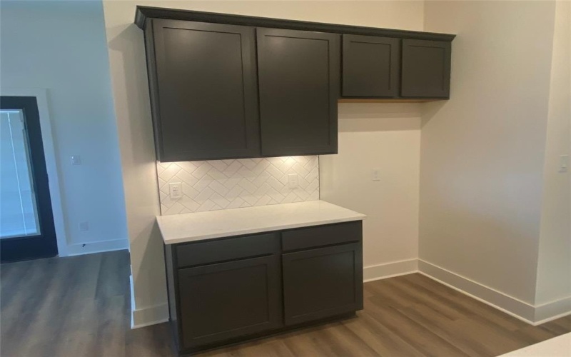 4300 Hummingbird Drive, Sherman, TX 75092, 4 Habitaciones Habitaciones , ,2 BañosBaños,Residential,En Venta,4300 Hummingbird Drive,0,21100936