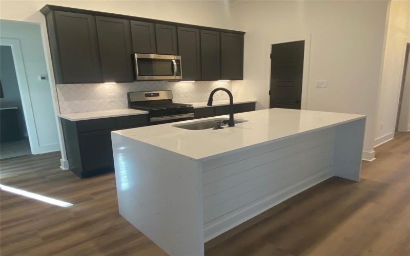 4300 Hummingbird Drive, Sherman, TX 75092, 4 Habitaciones Habitaciones , ,2 BañosBaños,Residential,En Venta,4300 Hummingbird Drive,0,21100936