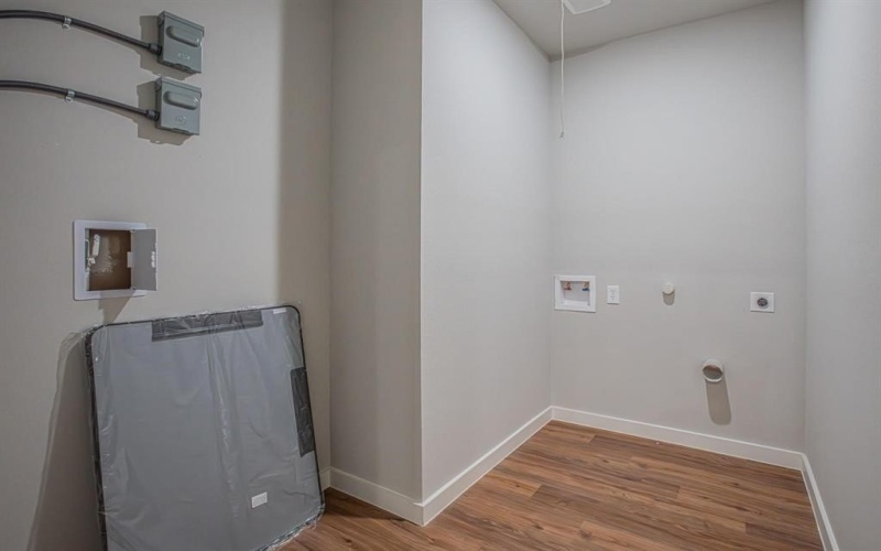 124 Brookview Drive, Bridgeport, TX 76458, 4 Bedrooms Bedrooms, ,2 BathroomsBathrooms,Residential,For Sale,124 Brookview Drive,0,21100984