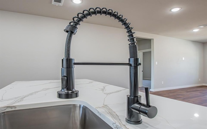 124 Brookview Drive, Bridgeport, TX 76458, 4 Bedrooms Bedrooms, ,2 BathroomsBathrooms,Residential,For Sale,124 Brookview Drive,0,21100984