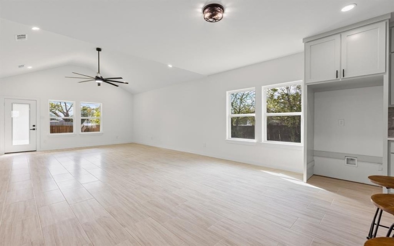 4613 Lee Street, Greenville, TX 75401, 4 Bedrooms Bedrooms, ,2 BathroomsBathrooms,Residential,For Sale,4613 Lee Street,0,21100999