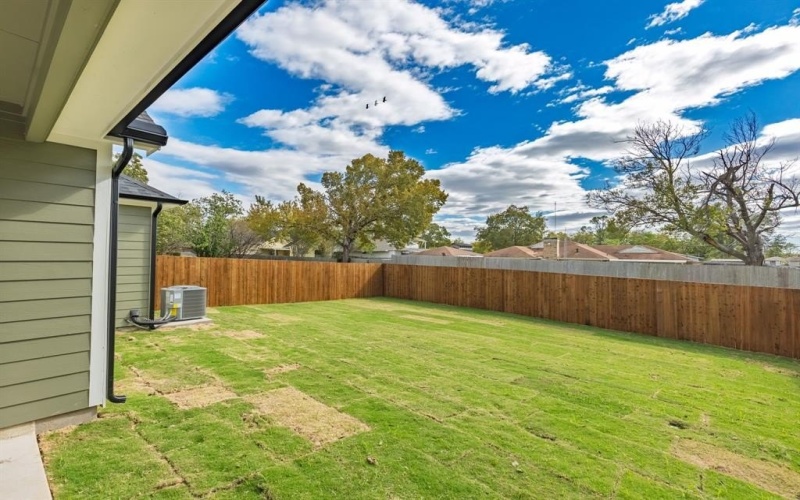 4613 Lee Street, Greenville, TX 75401, 4 Bedrooms Bedrooms, ,2 BathroomsBathrooms,Residential,For Sale,4613 Lee Street,0,21100999