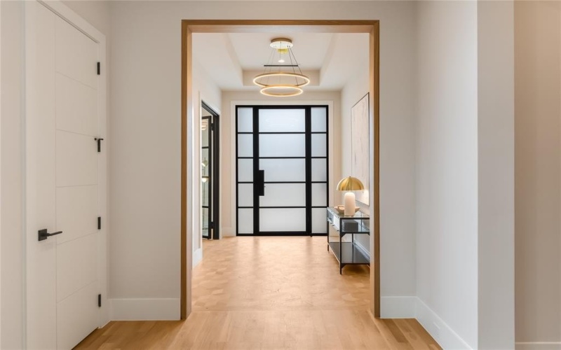 4015 Rochelle, Dallas, TX 75220, 5 Bedrooms Bedrooms, ,6 BathroomsBathrooms,Residential,For Sale,4015 Rochelle,0,21101008