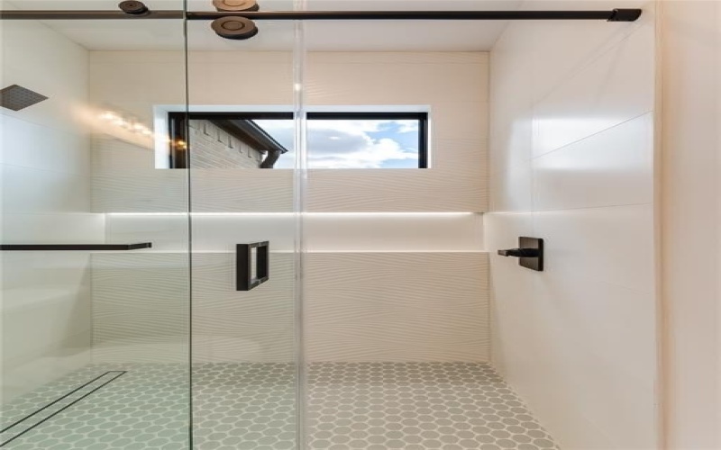 4015 Rochelle, Dallas, TX 75220, 5 Bedrooms Bedrooms, ,6 BathroomsBathrooms,Residential,For Sale,4015 Rochelle,0,21101008