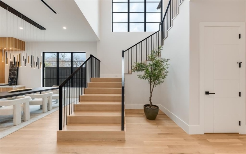 4015 Rochelle, Dallas, TX 75220, 5 Bedrooms Bedrooms, ,6 BathroomsBathrooms,Residential,For Sale,4015 Rochelle,0,21101008