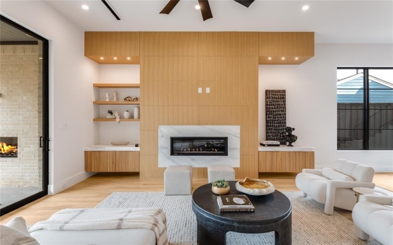 4015 Rochelle, Dallas, TX 75220, 5 Bedrooms Bedrooms, ,6 BathroomsBathrooms,Residential,For Sale,4015 Rochelle,0,21101008