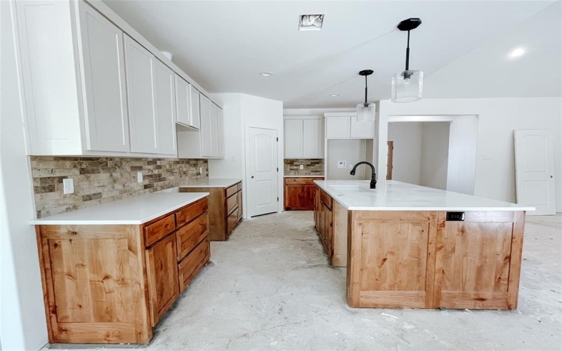 319 Rita Ridge Court, Millsap, TX 76066, 4 Habitaciones Habitaciones , ,2 BañosBaños,Residential,En Venta,319 Rita Ridge Court,0,21101016